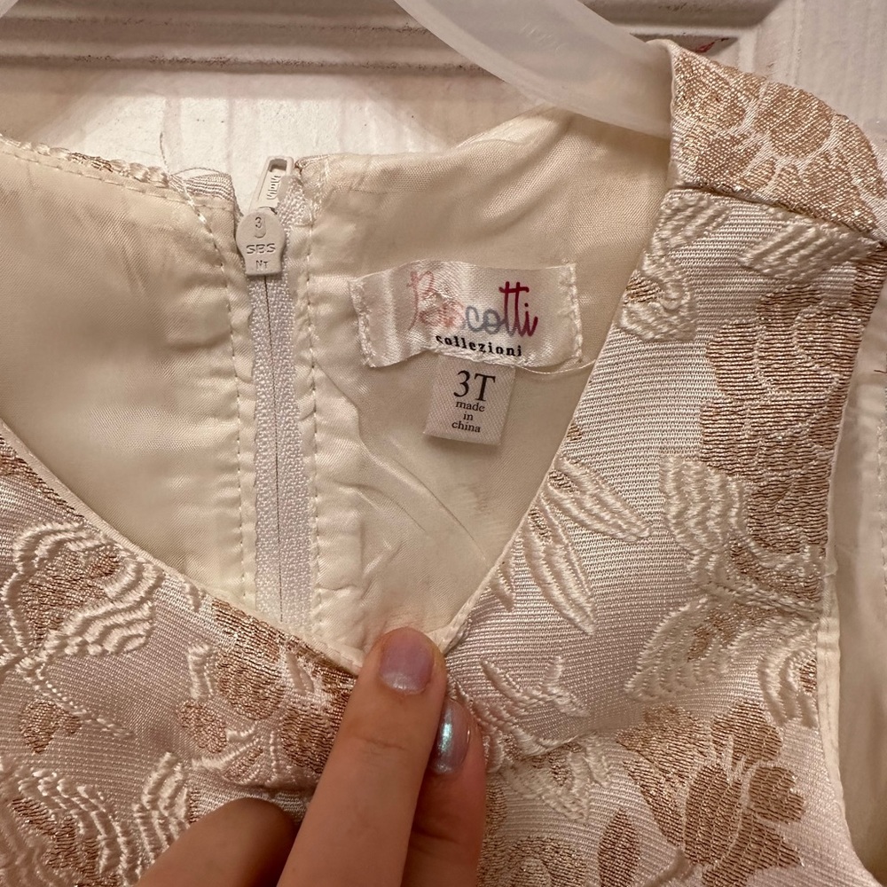 Girls dress - Picture 2 of 3